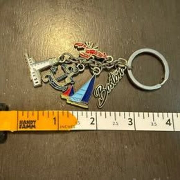 Boston Keychain - Picture 2 of 3